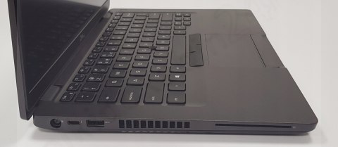 Dell Latitude 5401 14 " Intel Core i7-9850H 8 GB / 256 GB szary